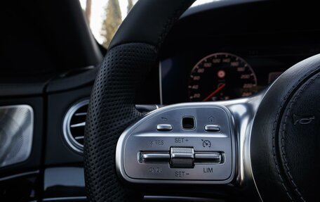 Mercedes-Benz S-Класс, 2018 год, 4 350 000 рублей, 24 фотография