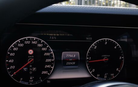 Mercedes-Benz S-Класс, 2018 год, 4 350 000 рублей, 28 фотография