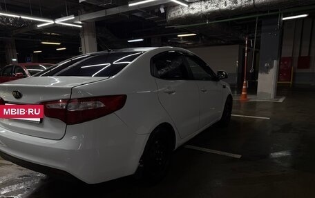 KIA Rio III рестайлинг, 2014 год, 900 000 рублей, 7 фотография