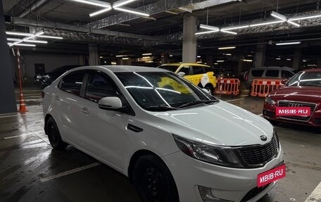 KIA Rio III рестайлинг, 2014 год, 900 000 рублей, 3 фотография