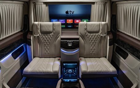 Mercedes-Benz V-Класс, 2016 год, 9 000 000 рублей, 2 фотография