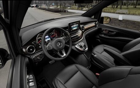 Mercedes-Benz V-Класс, 2016 год, 9 000 000 рублей, 23 фотография