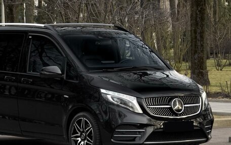 Mercedes-Benz V-Класс, 2016 год, 9 000 000 рублей, 20 фотография