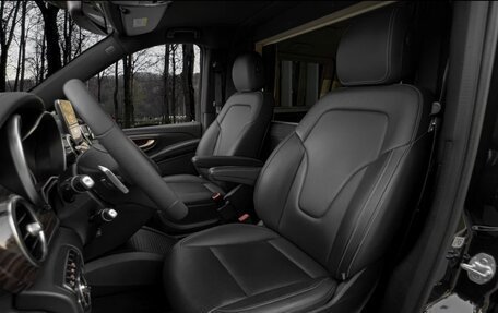 Mercedes-Benz V-Класс, 2016 год, 9 000 000 рублей, 24 фотография