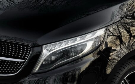 Mercedes-Benz V-Класс, 2016 год, 9 000 000 рублей, 36 фотография