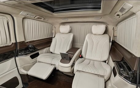 Mercedes-Benz V-Класс, 2016 год, 9 000 000 рублей, 37 фотография