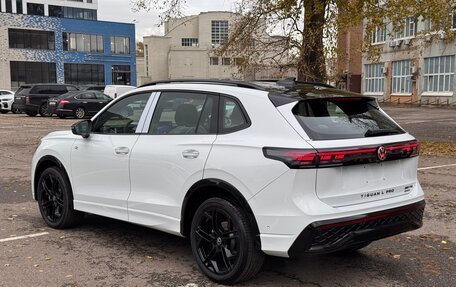 Volkswagen Tiguan, 2025 год, 4 649 000 рублей, 7 фотография