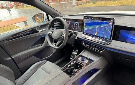 Volkswagen Tiguan, 2025 год, 4 649 000 рублей, 22 фотография