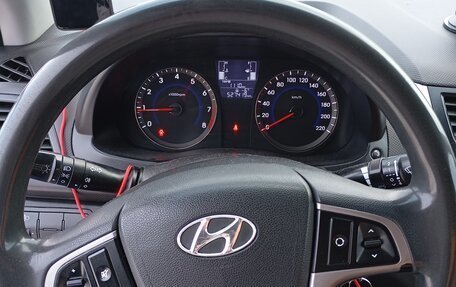 Hyundai Solaris II рестайлинг, 2016 год, 930 000 рублей, 7 фотография