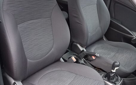 Hyundai Solaris II рестайлинг, 2016 год, 930 000 рублей, 12 фотография