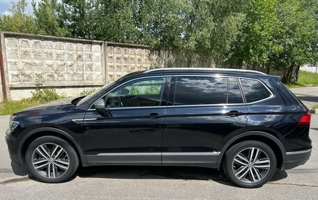 Volkswagen Tiguan II, 2019 год, 3 100 000 рублей, 13 фотография