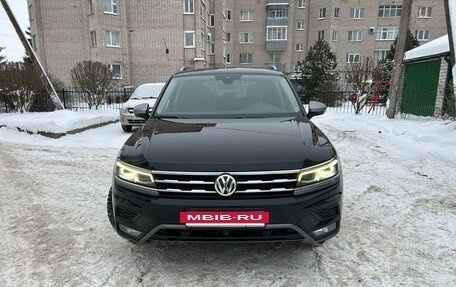 Volkswagen Tiguan II, 2019 год, 3 100 000 рублей, 9 фотография