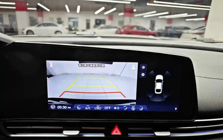 Hyundai Elantra, 2022 год, 1 370 000 рублей, 11 фотография