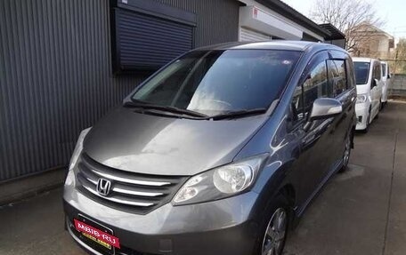Honda Freed I, 2011 год, 780 000 рублей, 2 фотография