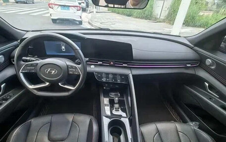 Hyundai Elantra, 2022 год, 1 430 060 рублей, 10 фотография