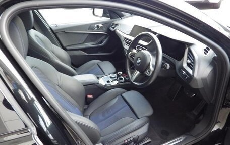 BMW 1 серия, 2023 год, 1 462 000 рублей, 6 фотография