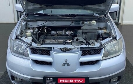 Mitsubishi Outlander III рестайлинг 3, 2003 год, 449 000 рублей, 9 фотография