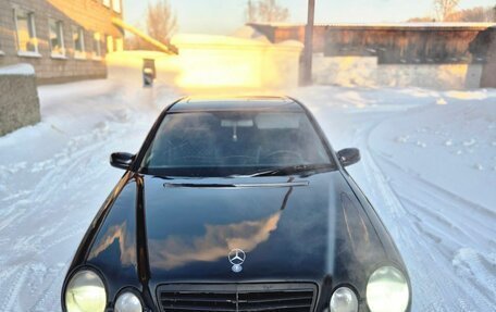 Mercedes-Benz E-Класс, 2001 год, 485 000 рублей, 6 фотография