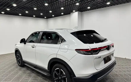 Honda Vezel, 2023 год, 1 650 100 рублей, 5 фотография