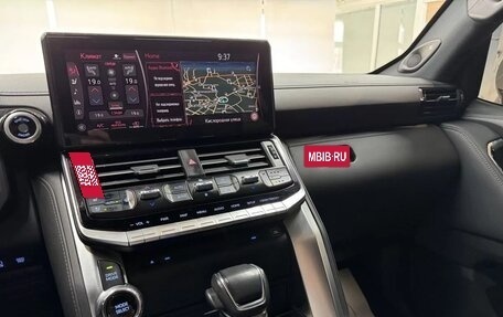 Toyota Land Cruiser, 2022 год, 10 600 000 рублей, 12 фотография