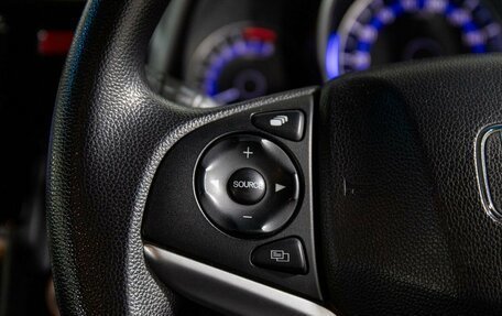 Honda Fit III, 2013 год, 900 000 рублей, 11 фотография