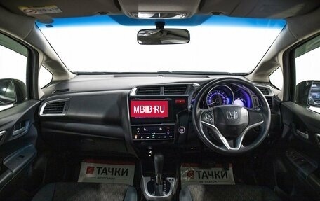 Honda Fit III, 2013 год, 900 000 рублей, 8 фотография