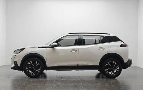 Peugeot 2008 II, 2022 год, 1 090 060 рублей, 4 фотография