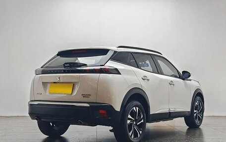 Peugeot 2008 II, 2022 год, 1 090 060 рублей, 5 фотография