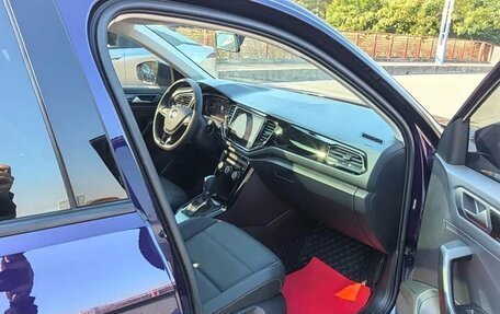 Volkswagen T-Roc I, 2022 год, 1 590 004 рублей, 15 фотография