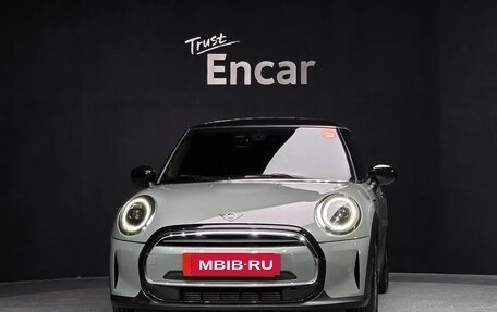 MINI Hatch, 2022 год, 2 072 000 рублей, 2 фотография