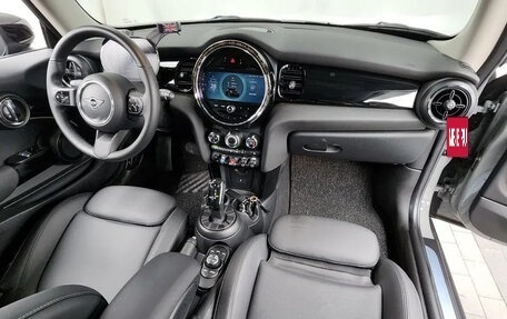 MINI Hatch, 2022 год, 2 072 000 рублей, 10 фотография