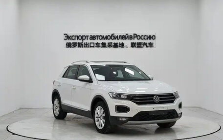 Volkswagen T-Roc I, 2022 год, 1 750 010 рублей, 1 фотография