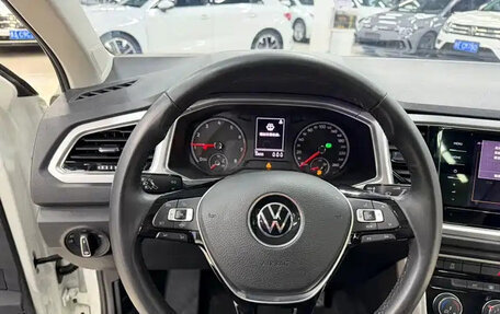 Volkswagen T-Roc I, 2022 год, 1 770 010 рублей, 11 фотография