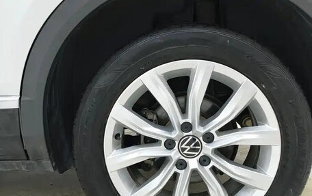 Volkswagen T-Roc I, 2022 год, 1 750 010 рублей, 9 фотография