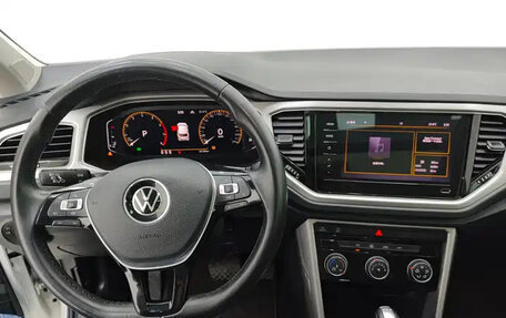 Volkswagen T-Roc I, 2022 год, 1 750 010 рублей, 11 фотография