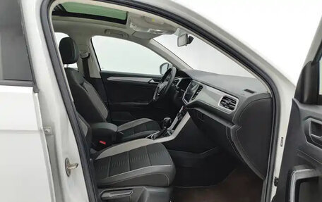 Volkswagen T-Roc I, 2022 год, 1 750 010 рублей, 15 фотография