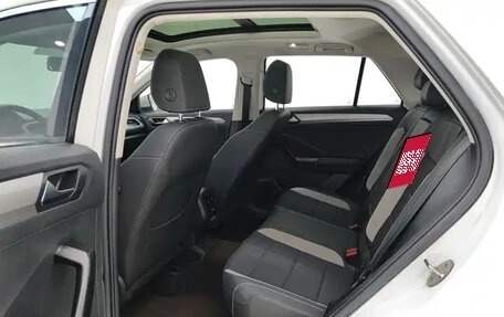 Volkswagen T-Roc I, 2022 год, 1 750 010 рублей, 16 фотография