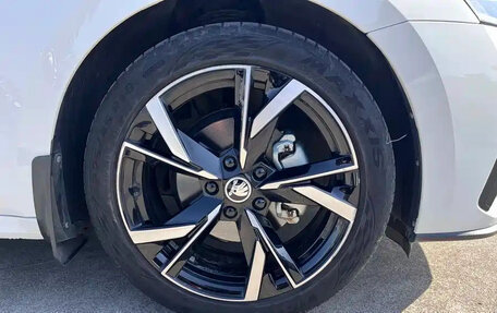 Skoda Octavia IV, 2023 год, 2 030 000 рублей, 19 фотография