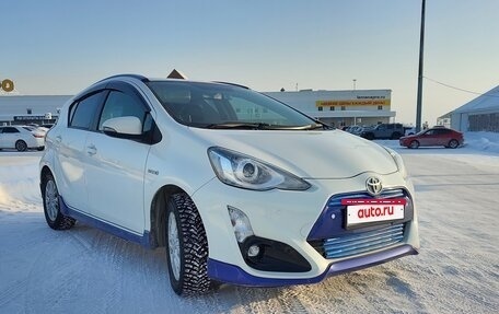 Toyota Aqua I, 2015 год, 980 000 рублей, 4 фотография