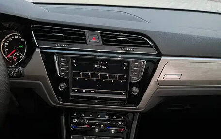 Volkswagen Touran III, 2022 год, 1 649 003 рублей, 13 фотография