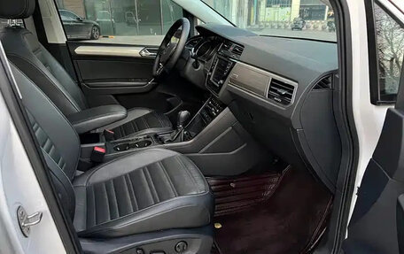 Volkswagen Touran III, 2022 год, 1 649 003 рублей, 17 фотография