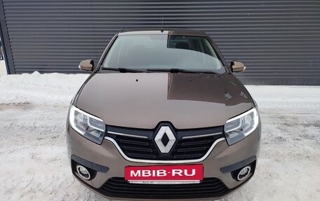 Renault Logan II, 2019 год, 1 099 000 рублей, 2 фотография