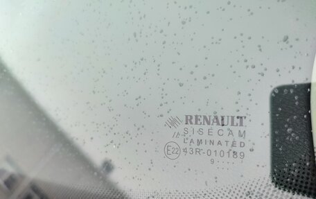 Renault Logan II, 2019 год, 1 099 000 рублей, 16 фотография