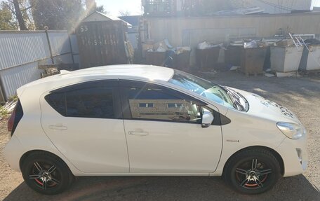 Toyota Aqua I, 2016 год, 860 000 рублей, 3 фотография