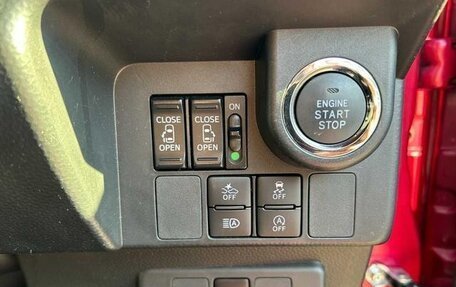 Toyota Roomy I, 2018 год, 740 008 рублей, 10 фотография