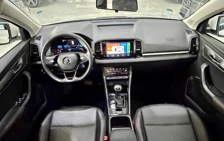 Skoda Karoq I, 2022 год, 1 430 100 рублей, 12 фотография