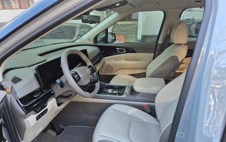 KIA Carnival, 2025 год, 4 670 000 рублей, 10 фотография