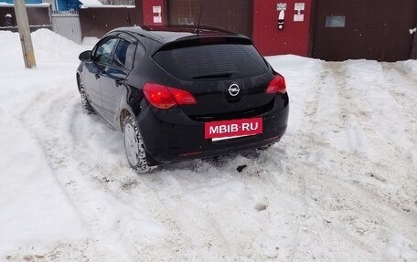 Opel Astra J, 2010 год, 720 000 рублей, 4 фотография
