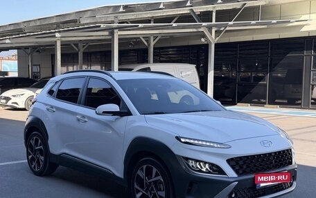 Hyundai Kona I, 2022 год, 1 630 000 рублей, 3 фотография