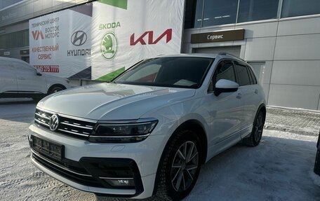 Volkswagen Tiguan II, 2019 год, 2 999 000 рублей, 2 фотография